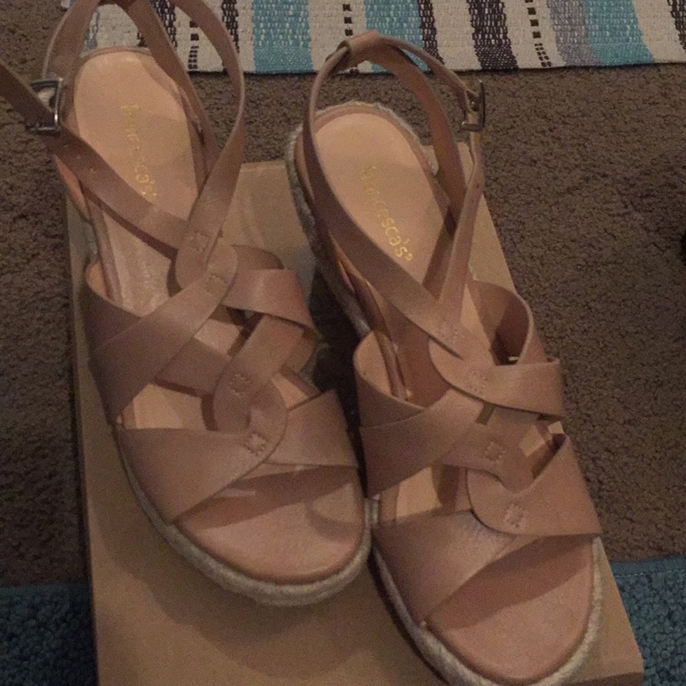 Super cute beige wedge sandals